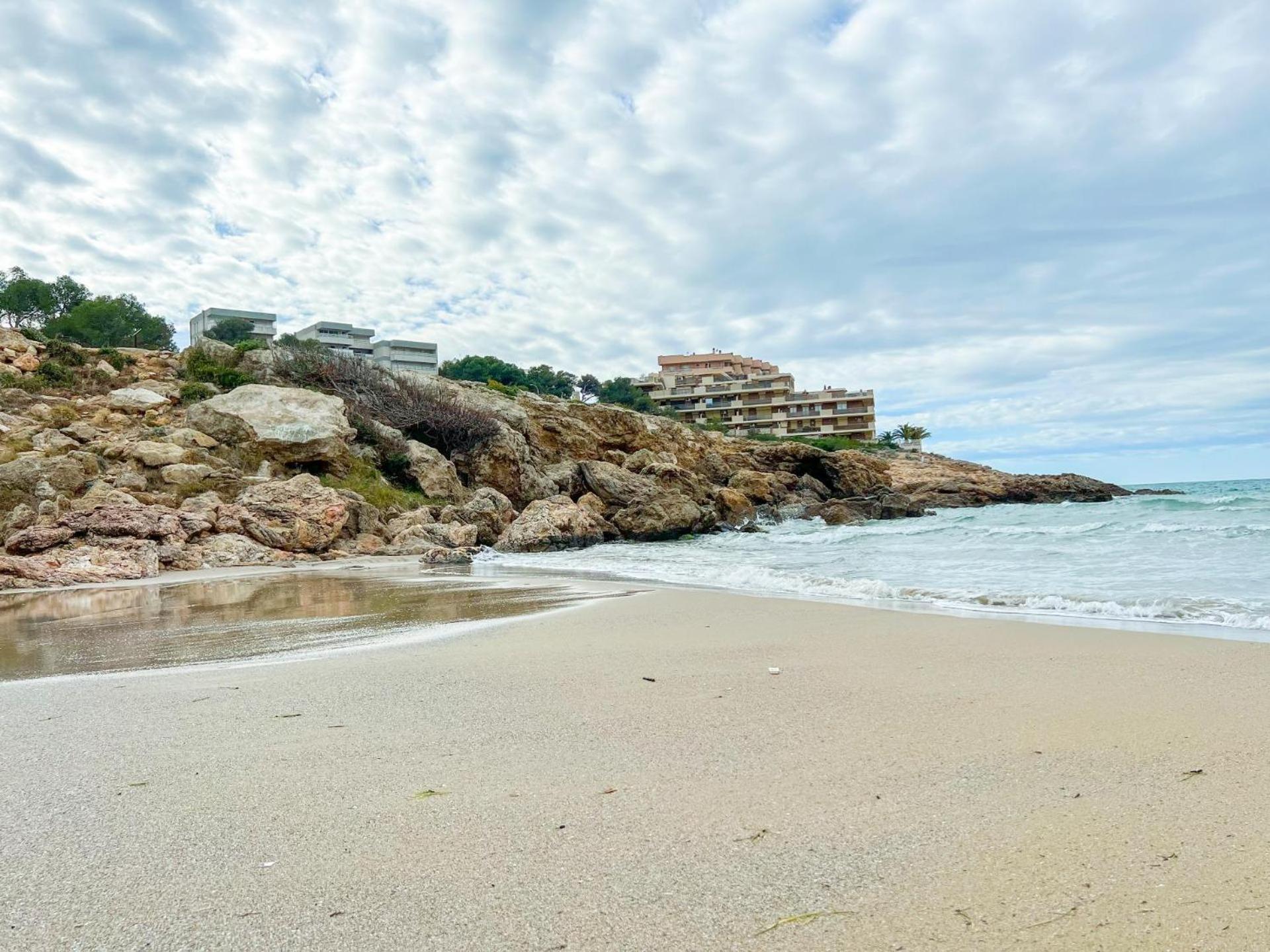 Cap Salacia Front New Salou